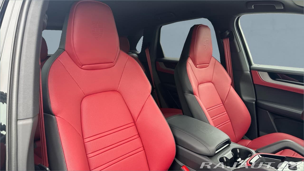 2026 Porsche Cayenne - 17