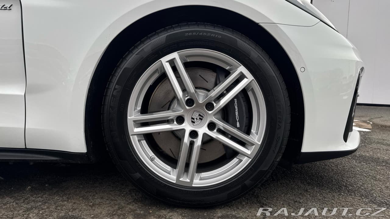 2026 Porsche Panamera - 10