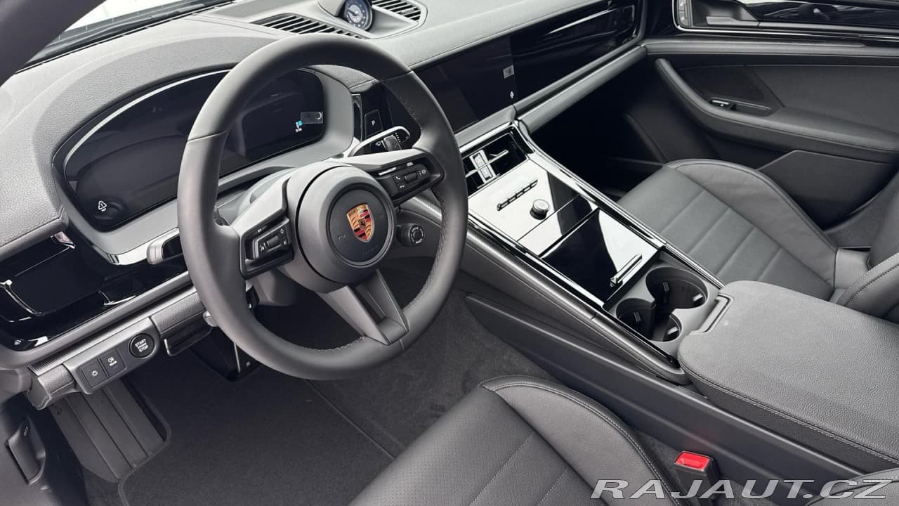 2026 Porsche Panamera - 15