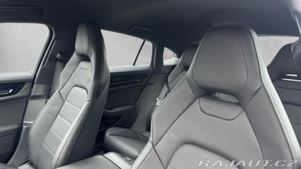 2026 Porsche Panamera - 16