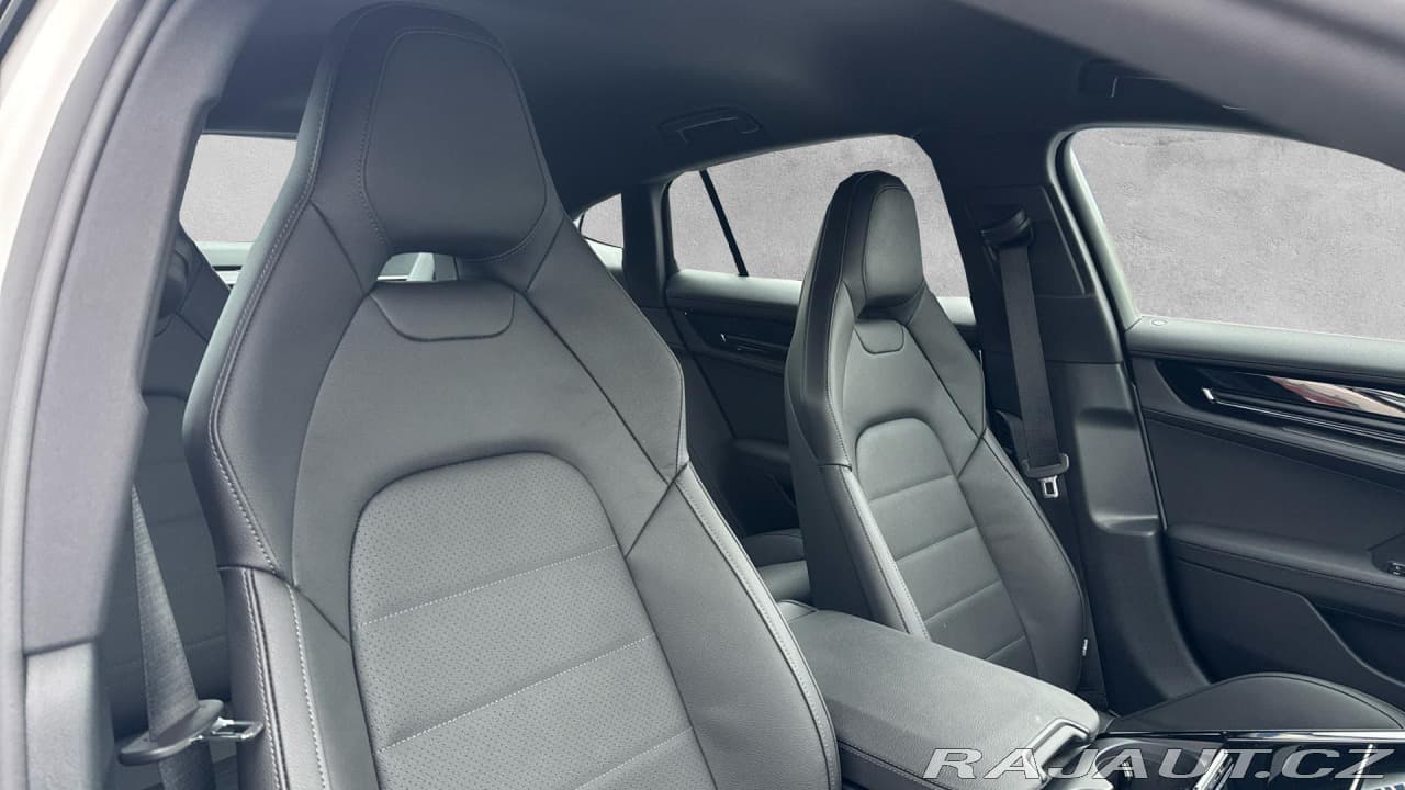 2026 Porsche Panamera - 17