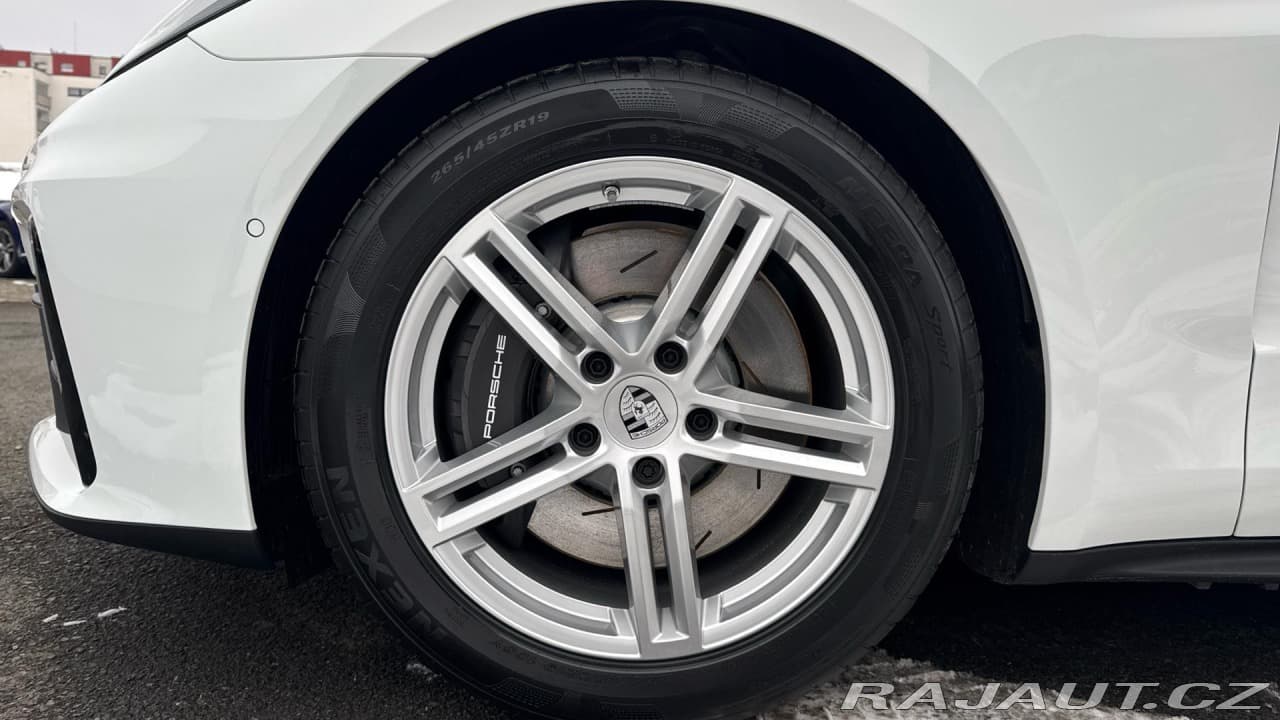 2026 Porsche Panamera - 9