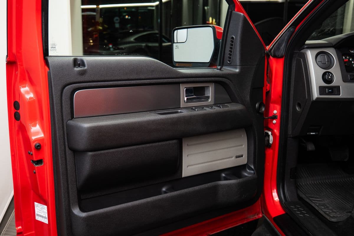 2012 Ford Ostatní - 11