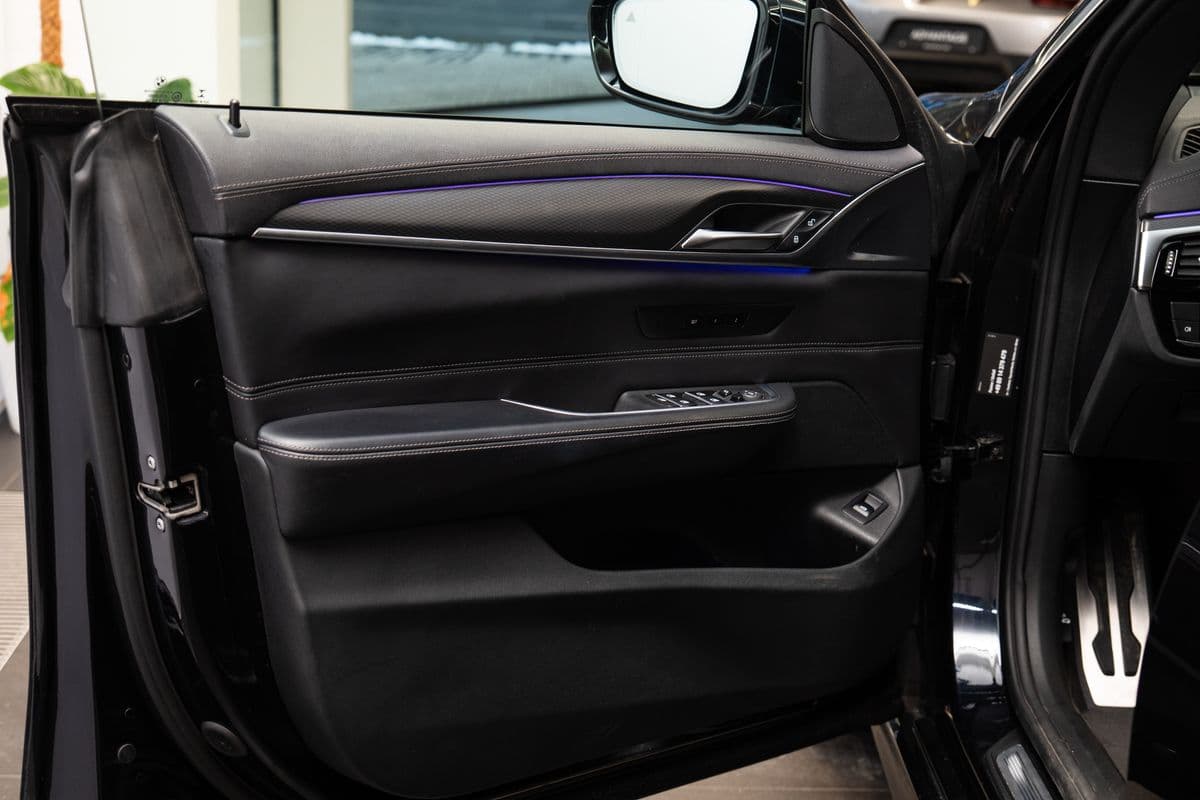 2021 BMW 6-Series - 7