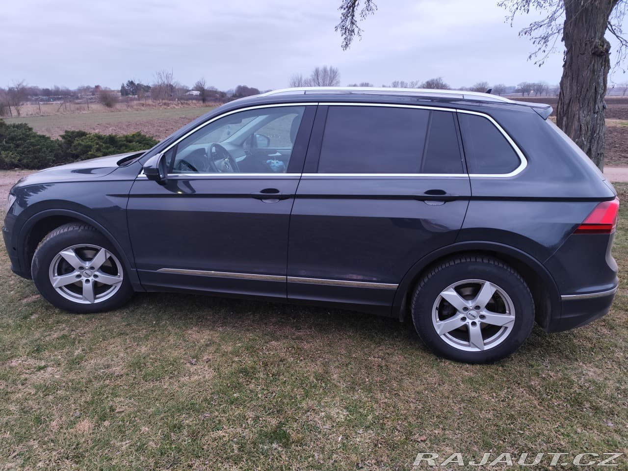 2017 Volkswagen Tiguan - 4