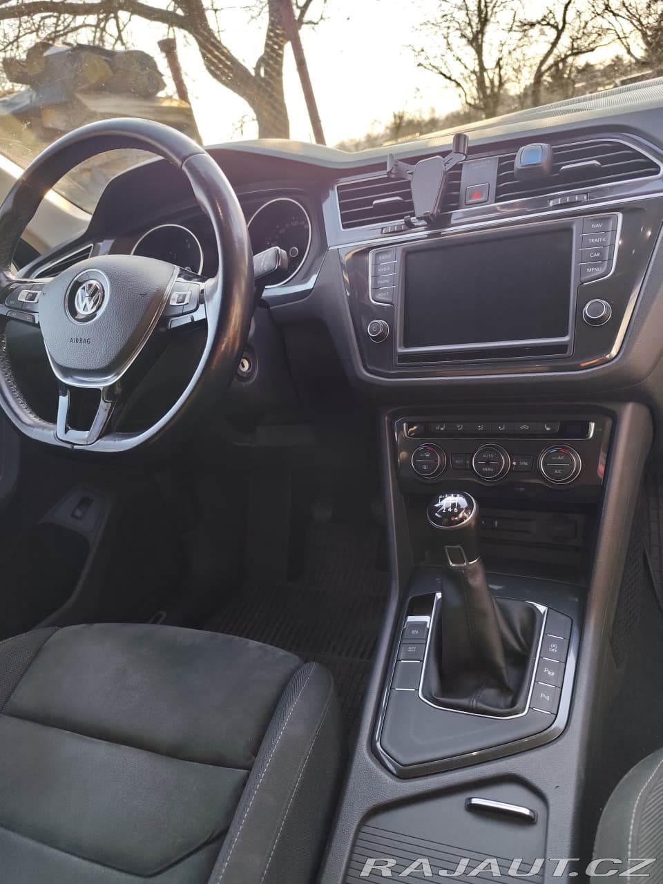 2017 Volkswagen Tiguan - 9