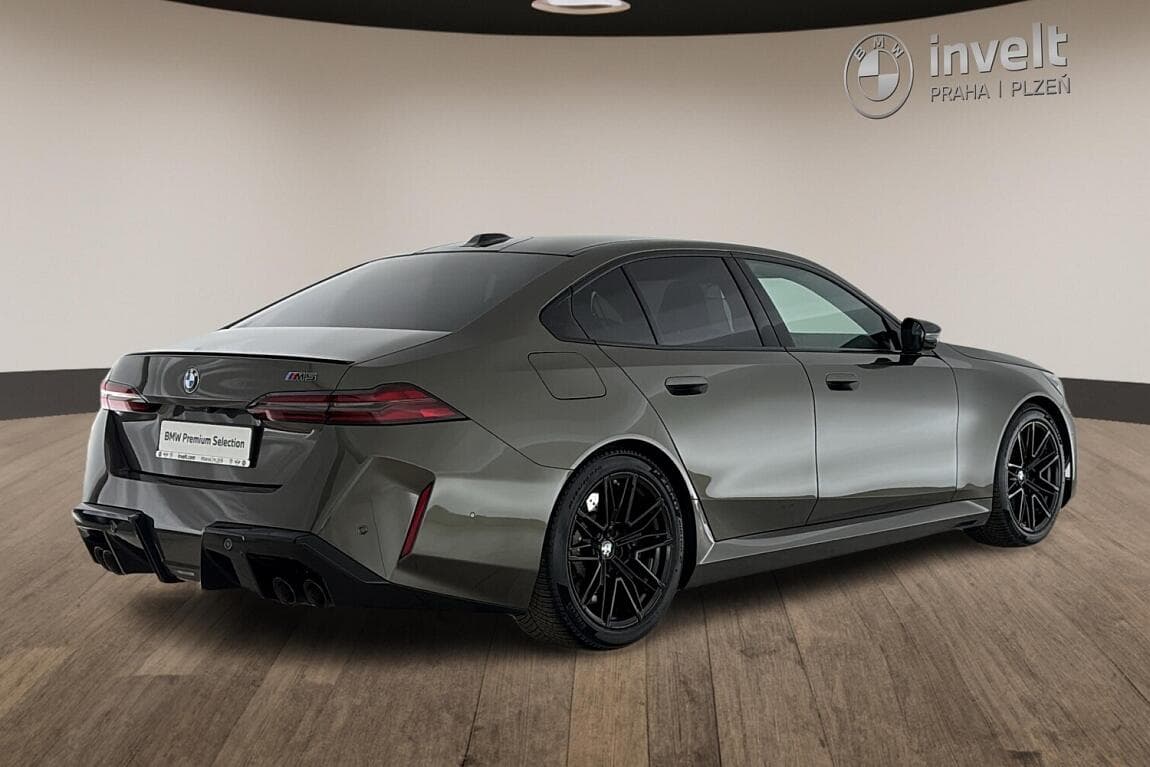 2025 BMW M5 - 3