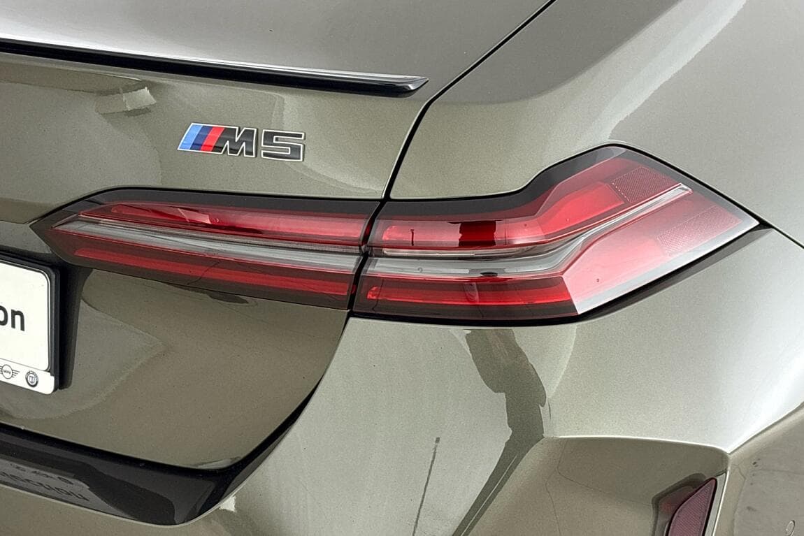 2025 BMW M5 - 5