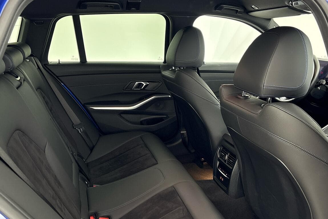 2024 BMW 3-Series - 12