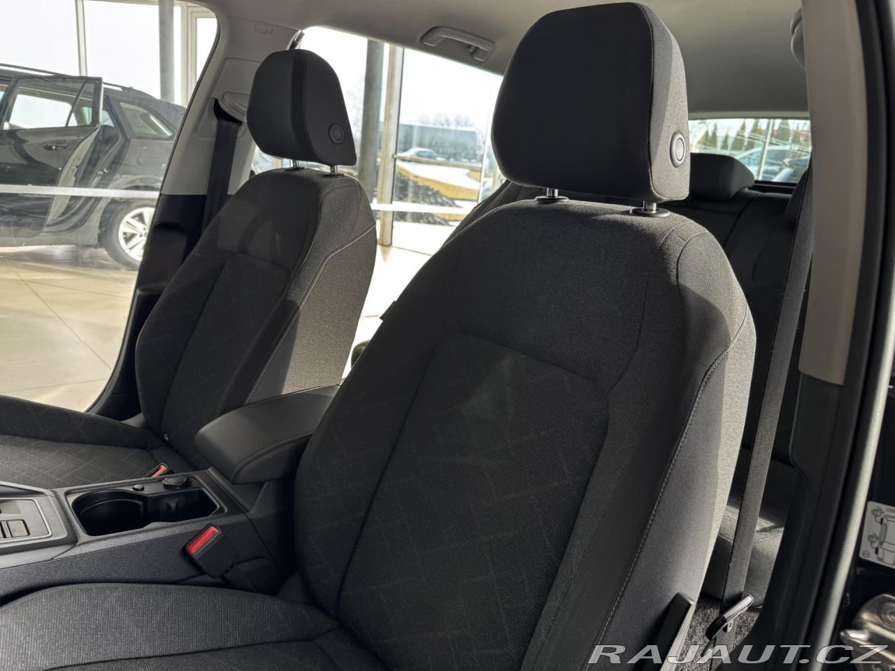 2023 Volkswagen Golf - 14