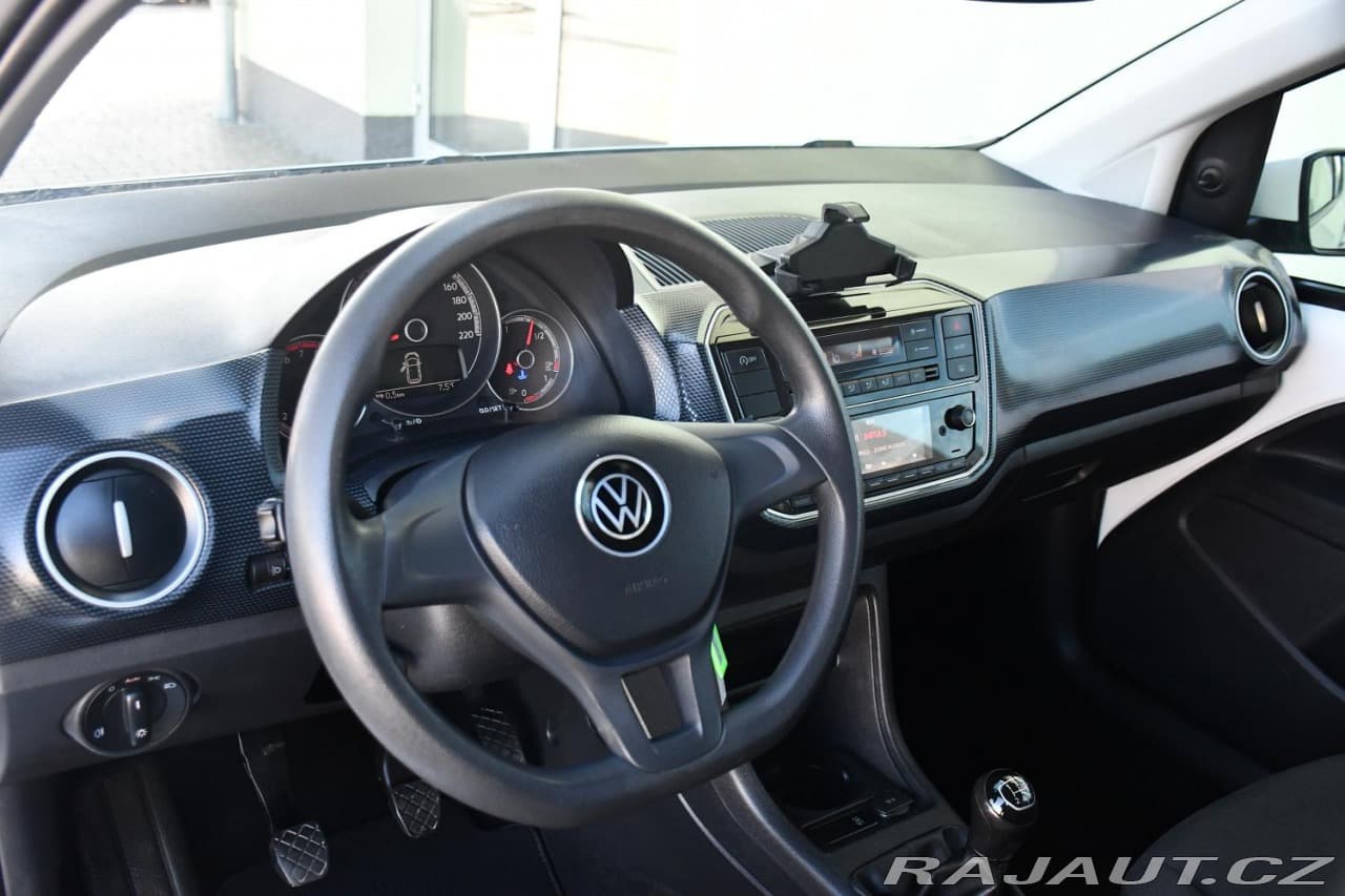 2022 Volkswagen Up! - 11