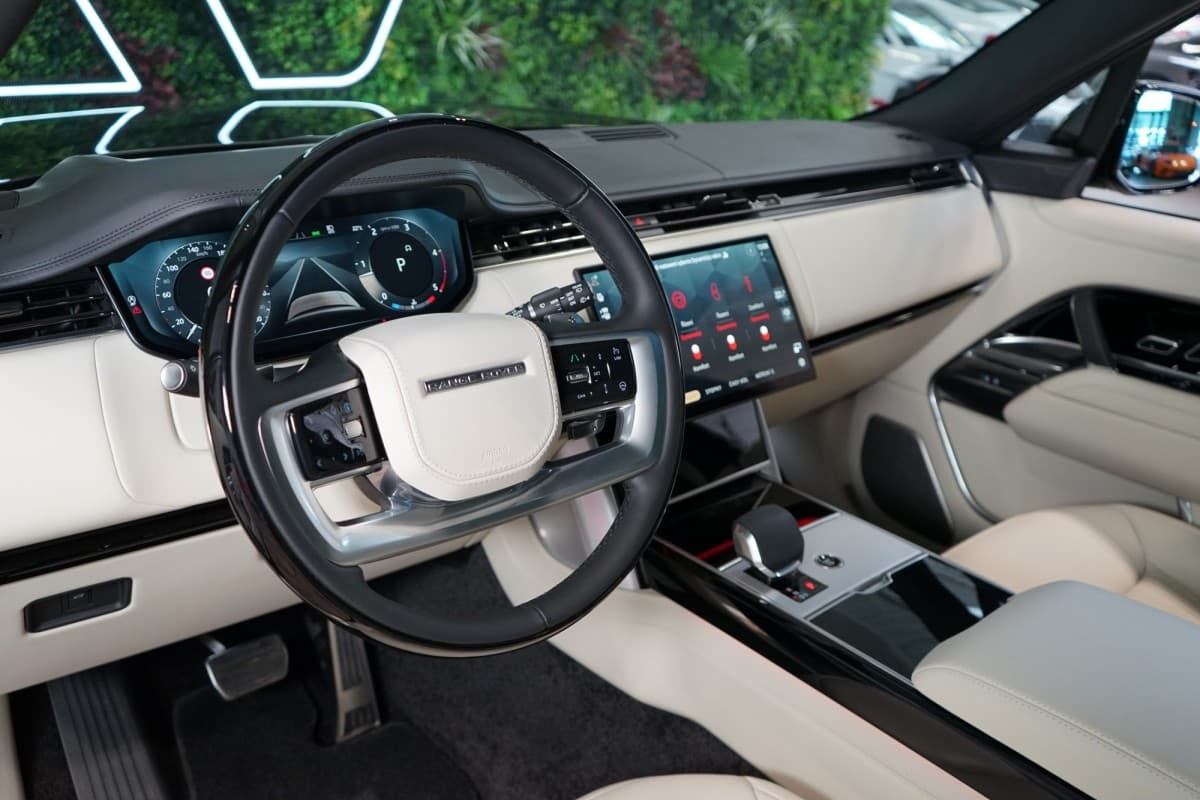 2025 Land Rover Range Rover - 10