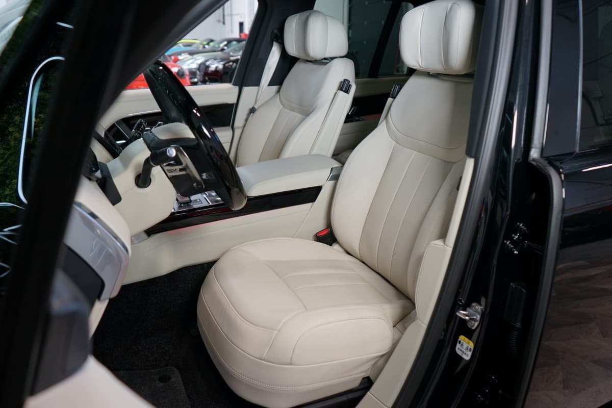 2025 Land Rover Range Rover - 14