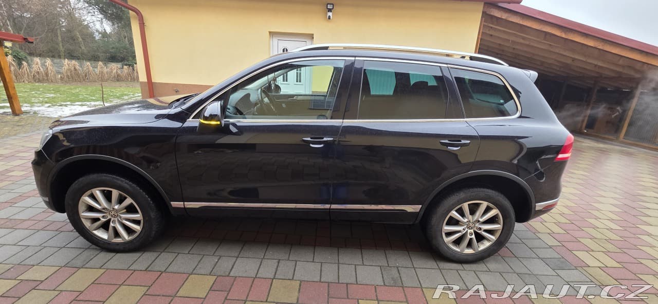 2017 Volkswagen Touareg - 4