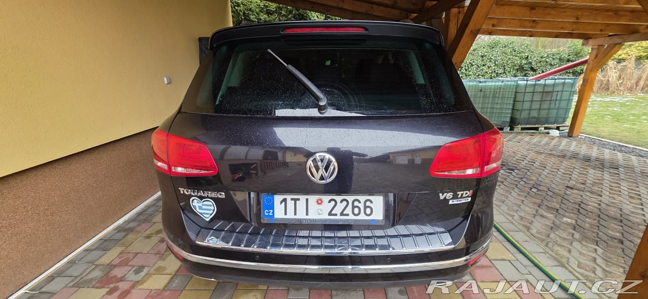 2017 Volkswagen Touareg - 8