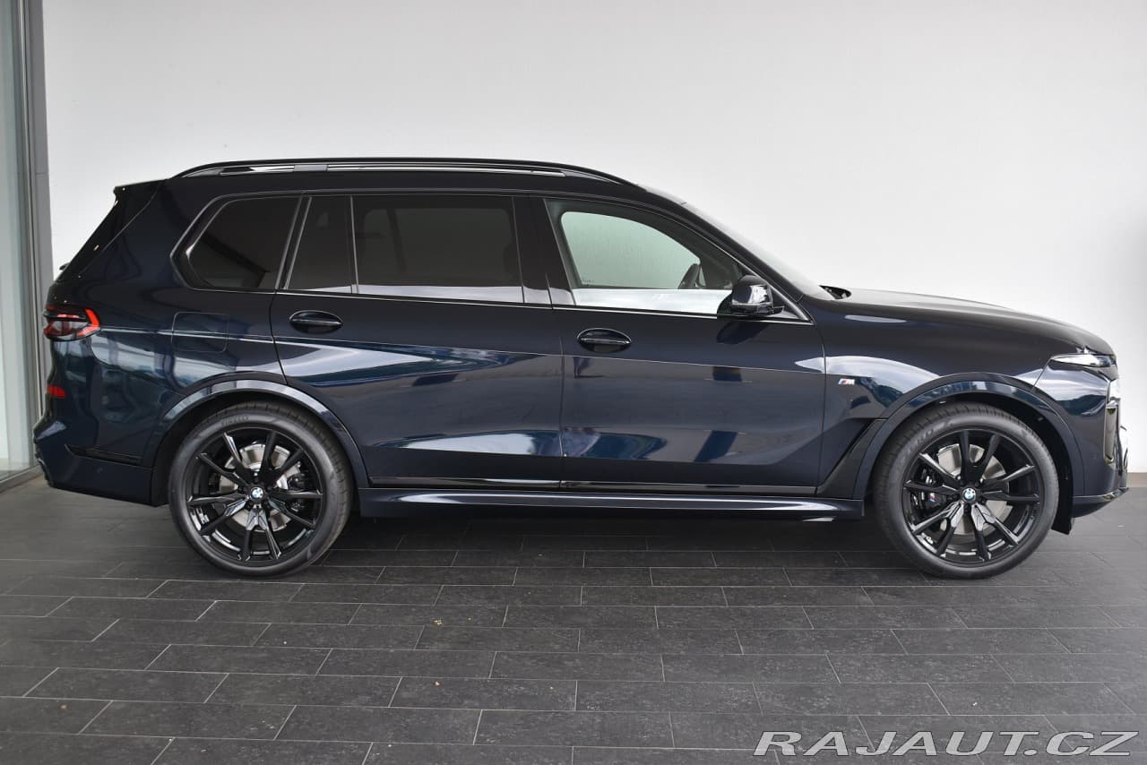 2025 BMW X7 - 3