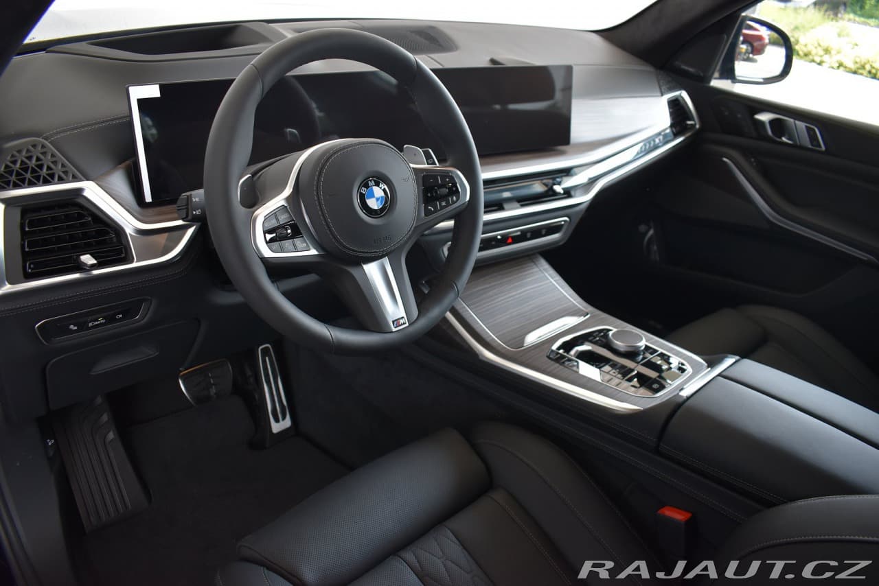 2025 BMW X7 - 5