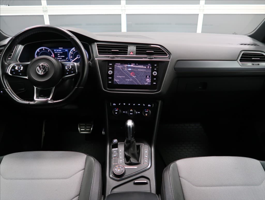 2018 Volkswagen Tiguan - 10