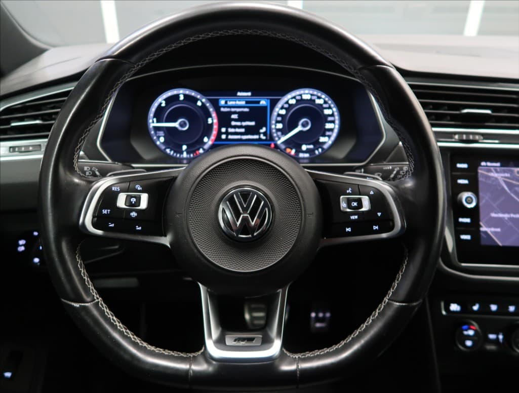 2018 Volkswagen Tiguan - 13