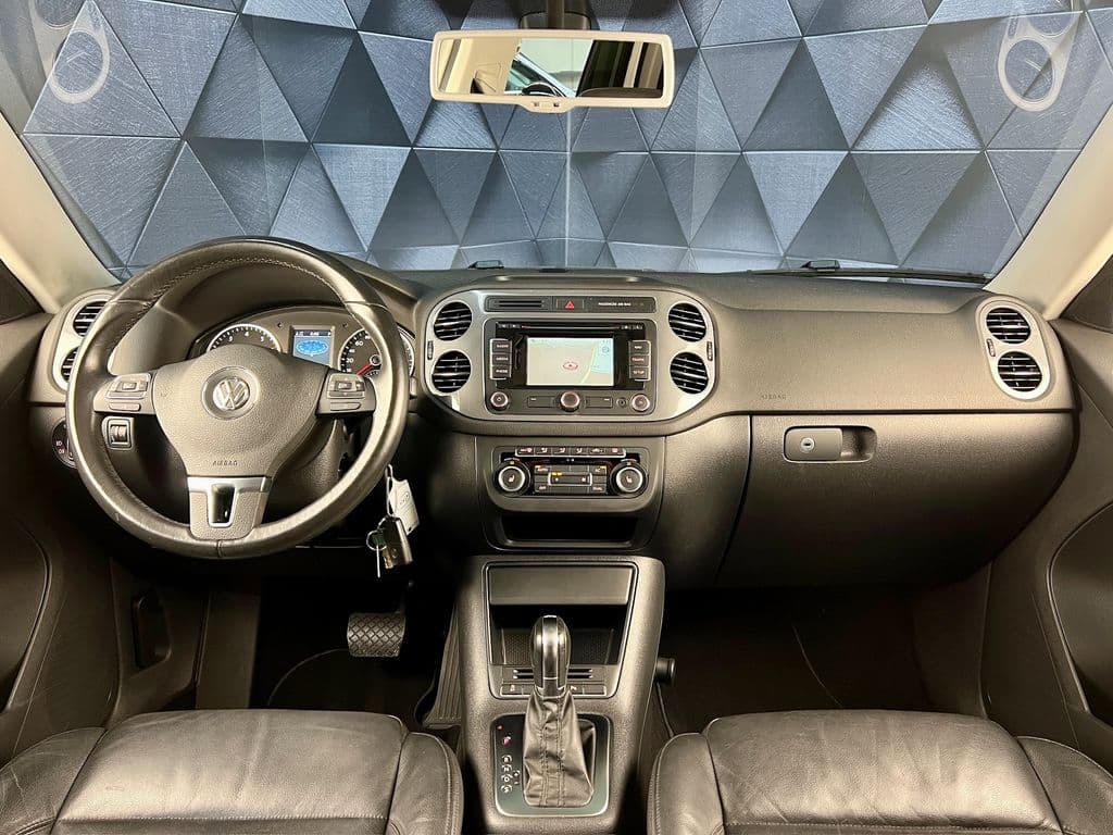 2012 Volkswagen Tiguan - 10