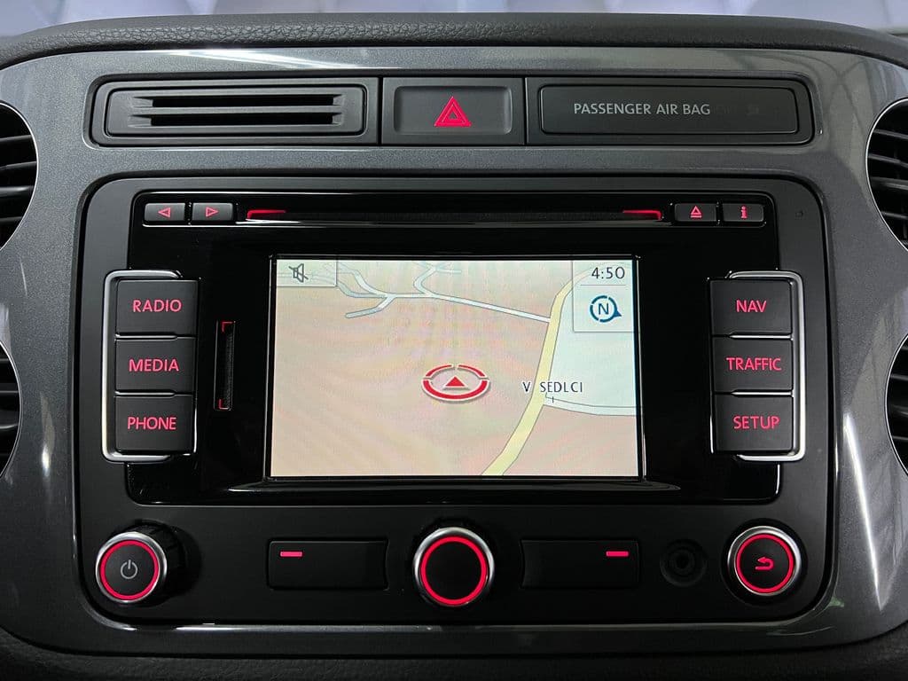 2012 Volkswagen Tiguan - 14