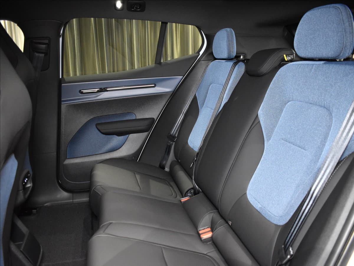 2025 Volvo Ex30 - 12