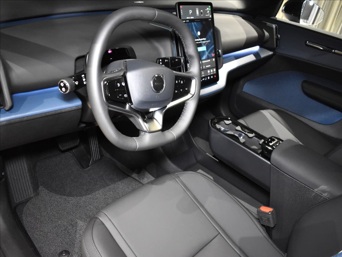 2025 Volvo Ex30 - 13