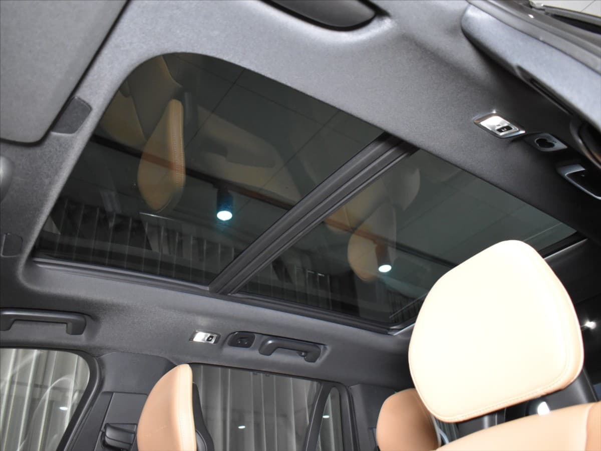 2018 Volvo XC90 - 17