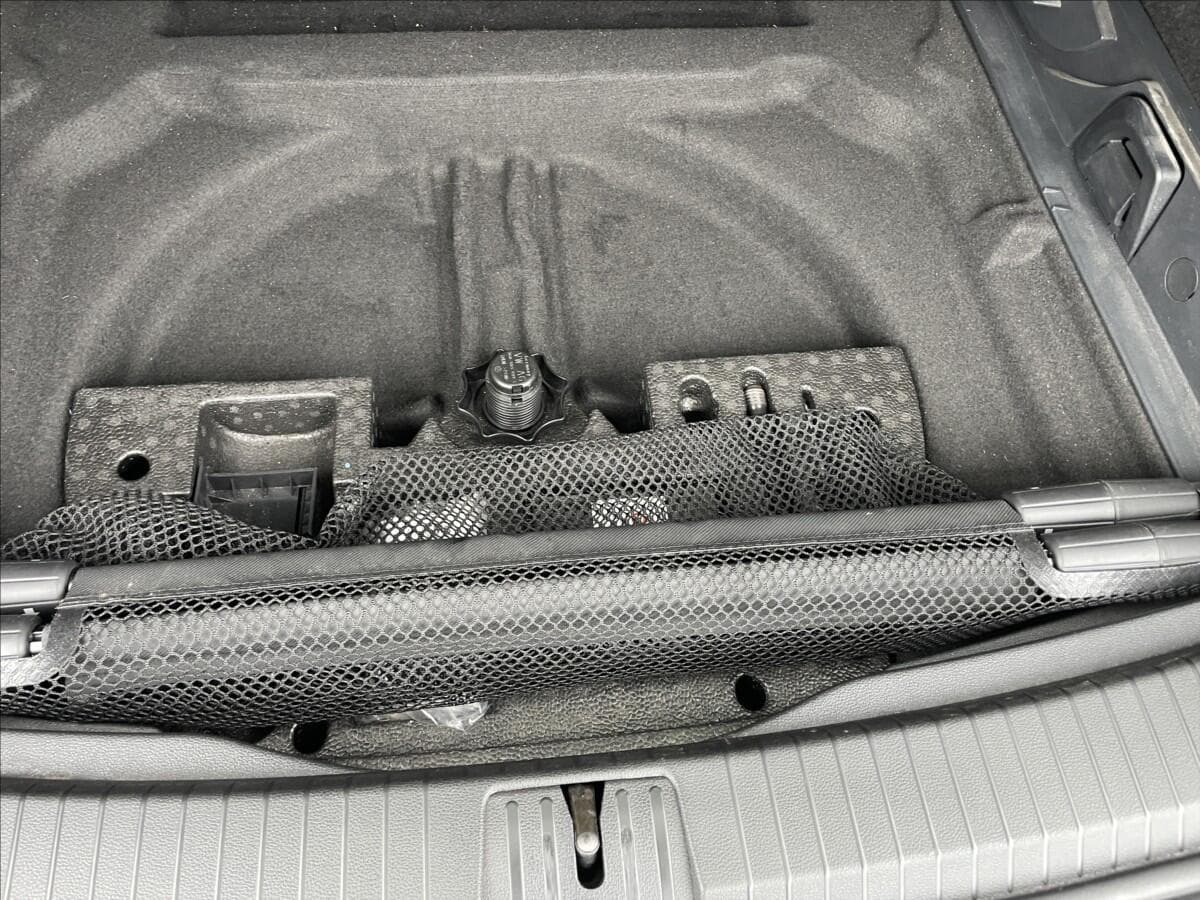 2017 Volkswagen Touran - 10