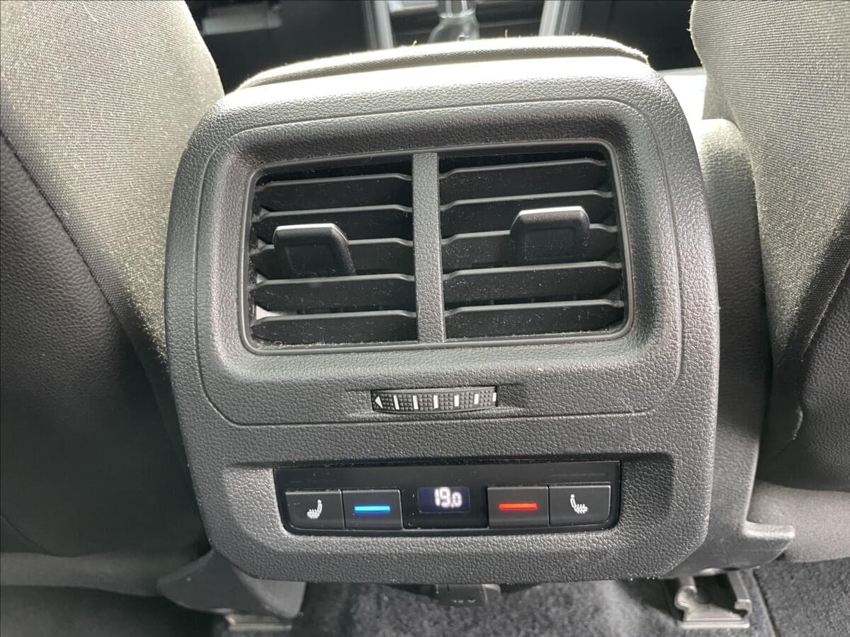 2017 Volkswagen Touran - 13