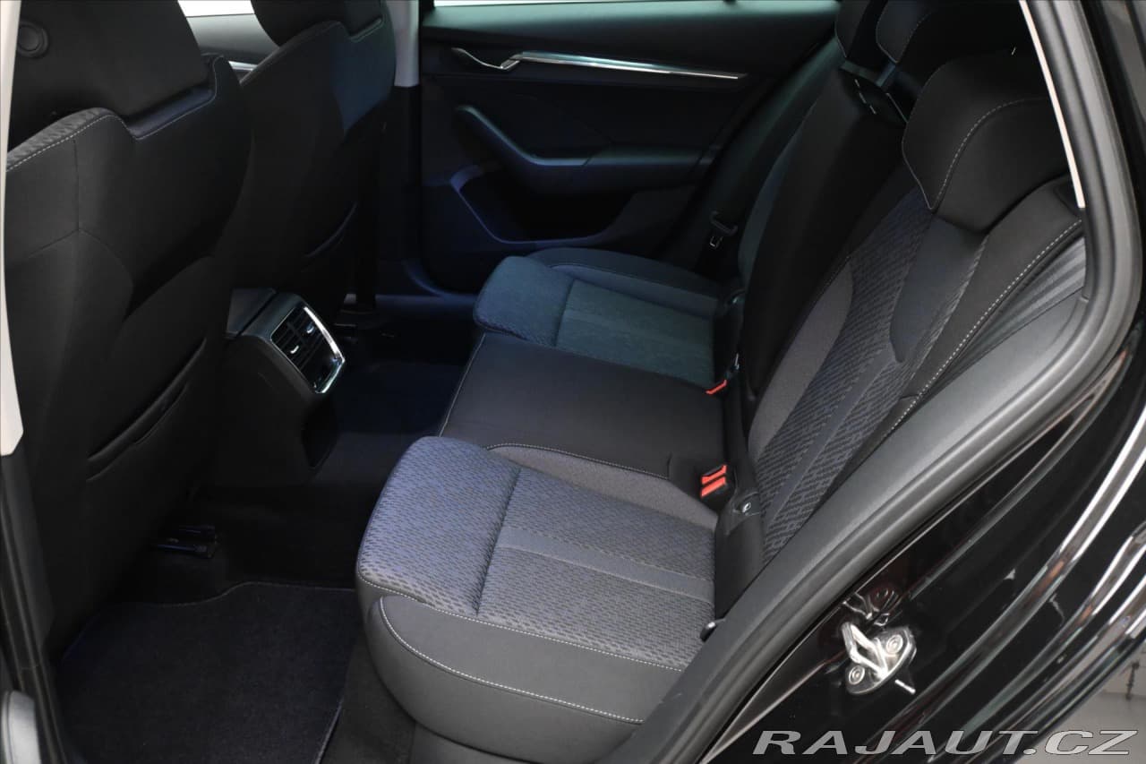 2022 Škoda Octavia - 14