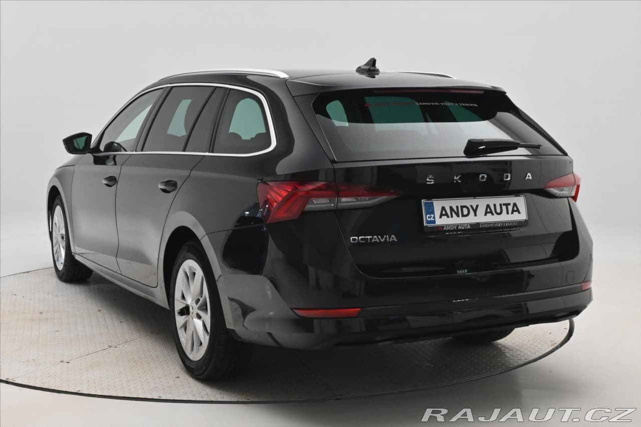 2022 Škoda Octavia - 7