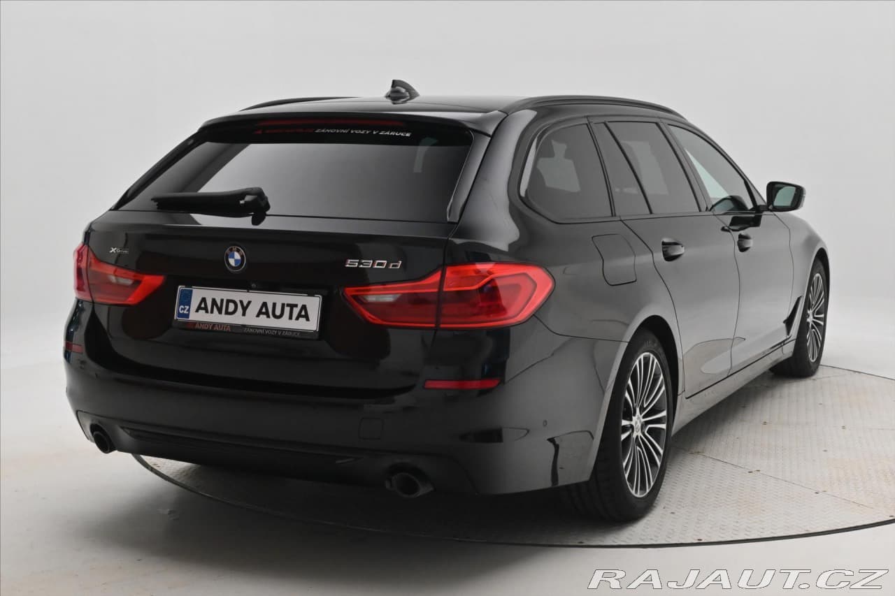 2019 BMW 5-Series - 5