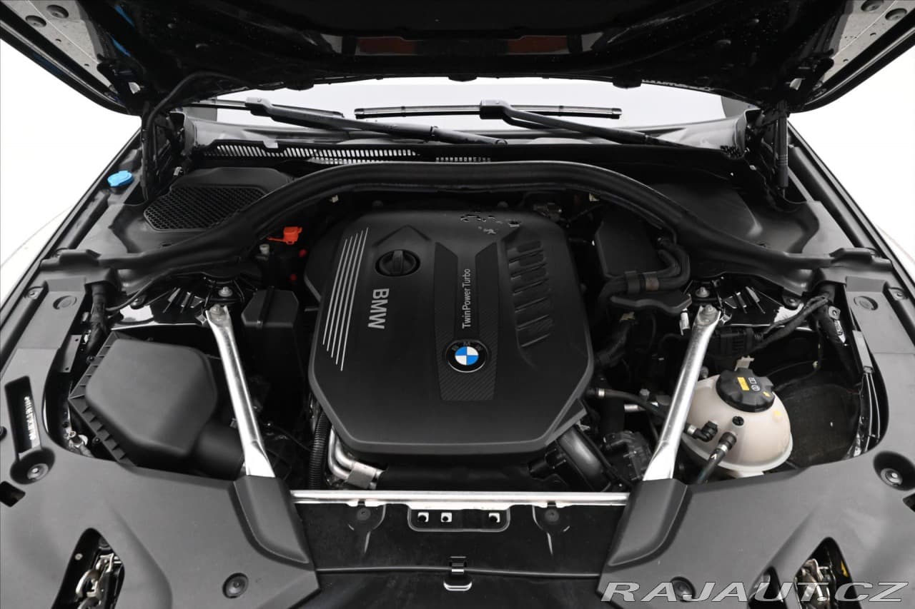 2019 BMW 5-Series - 9