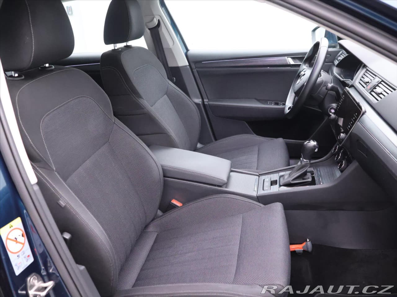 2020 Škoda Superb - 11