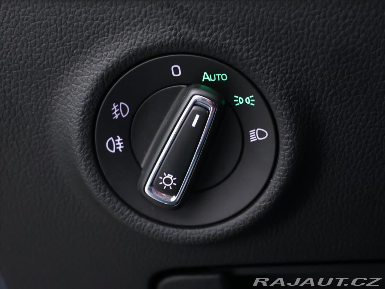 2020 Škoda Superb - 14