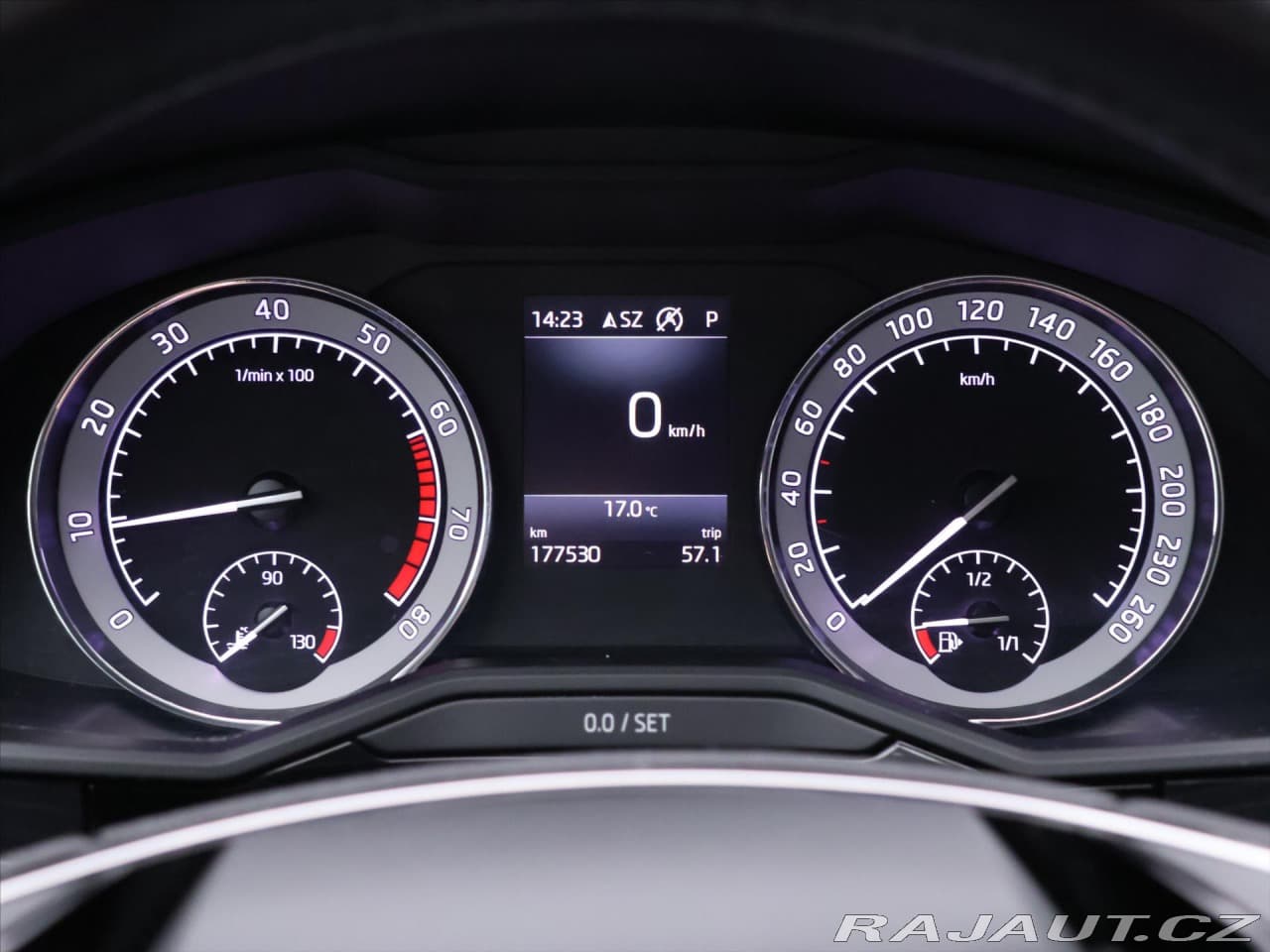 2020 Škoda Superb - 16