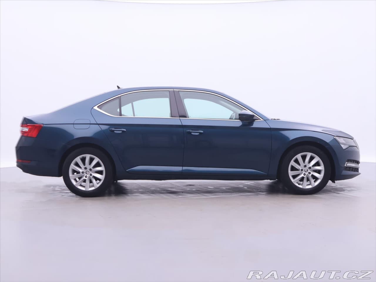 2020 Škoda Superb - 8