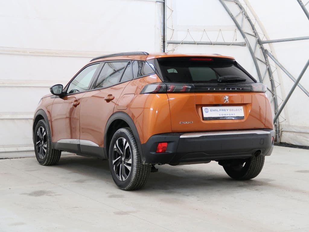 Peugeot 2008 - 8