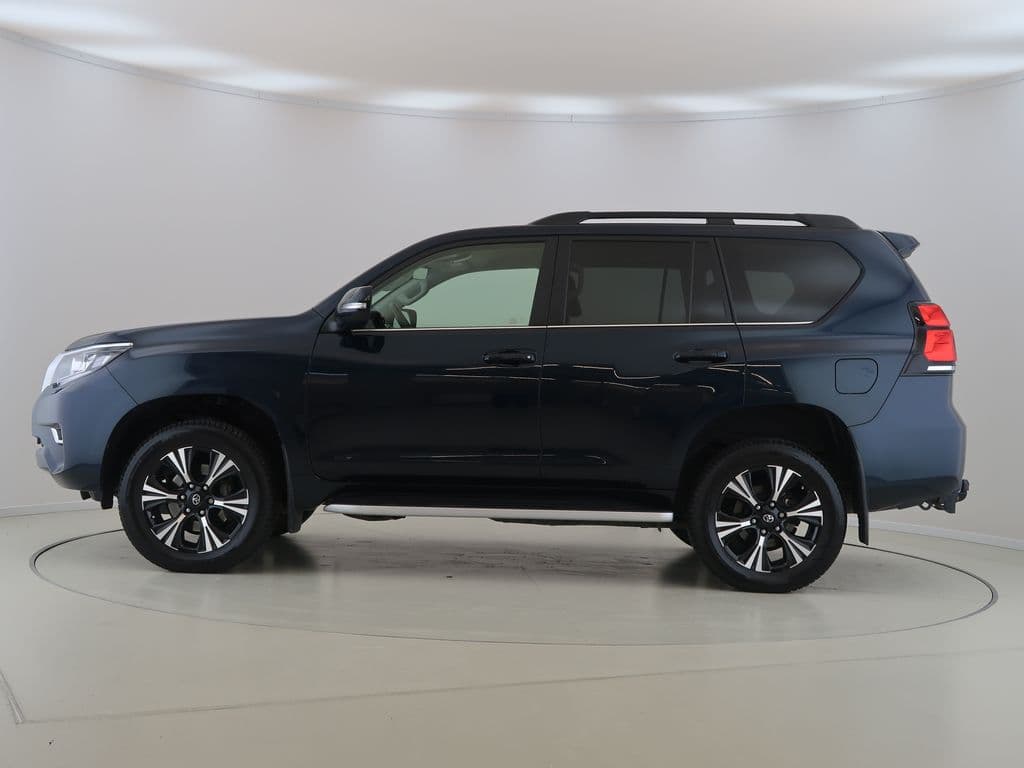 2018 Toyota Land Cruiser - 8