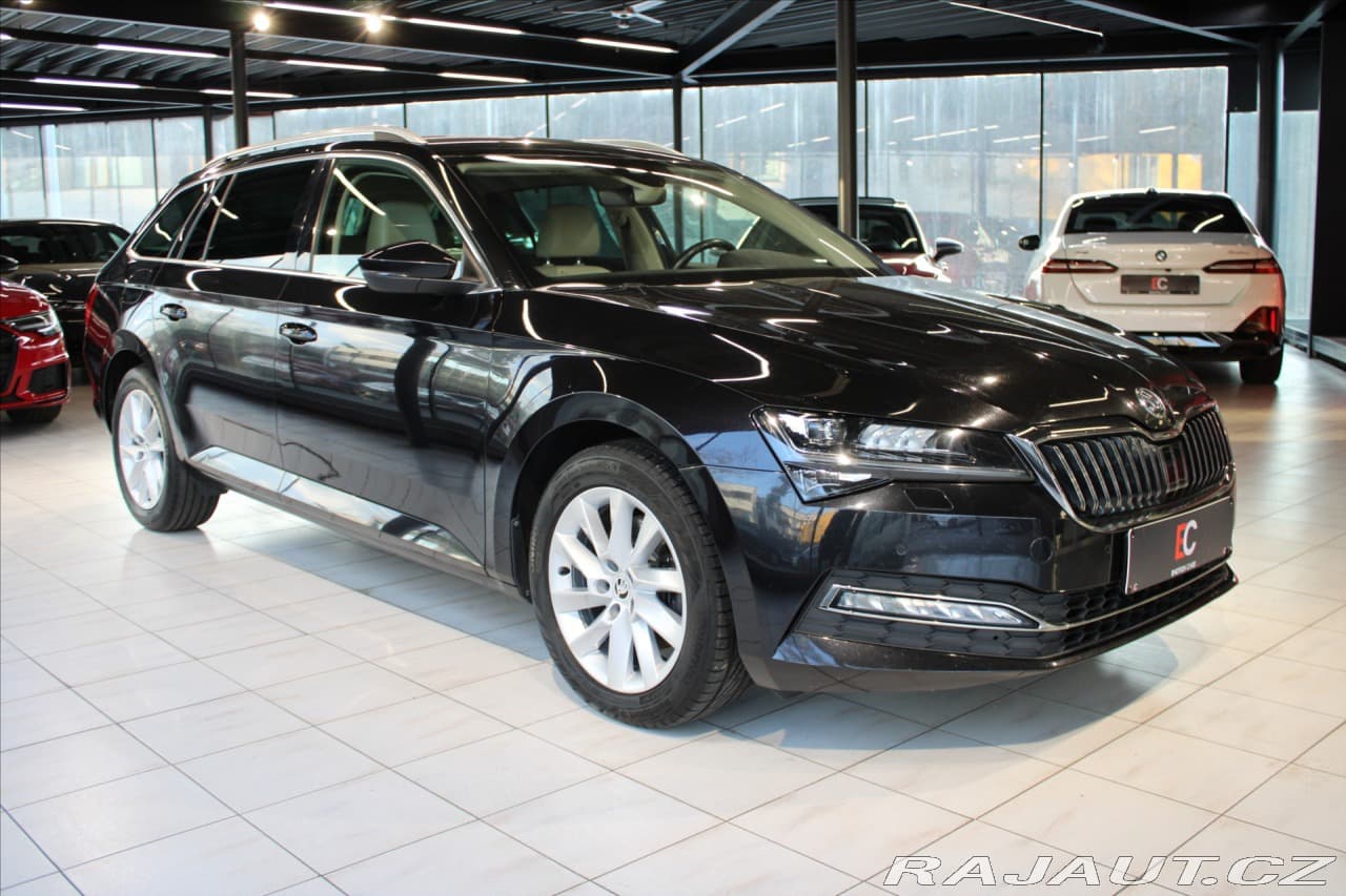 Škoda Superb Combi TDi DSG Style