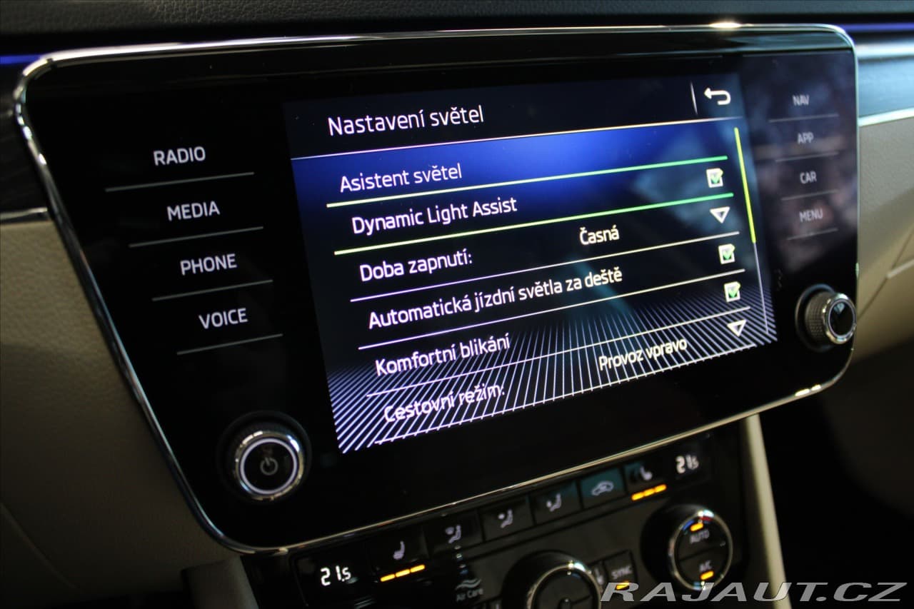 2019 Škoda Superb - 19