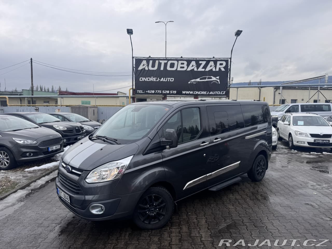 Ford Tourneo Custom 2,0D 125KW 8 MÍST TITAN