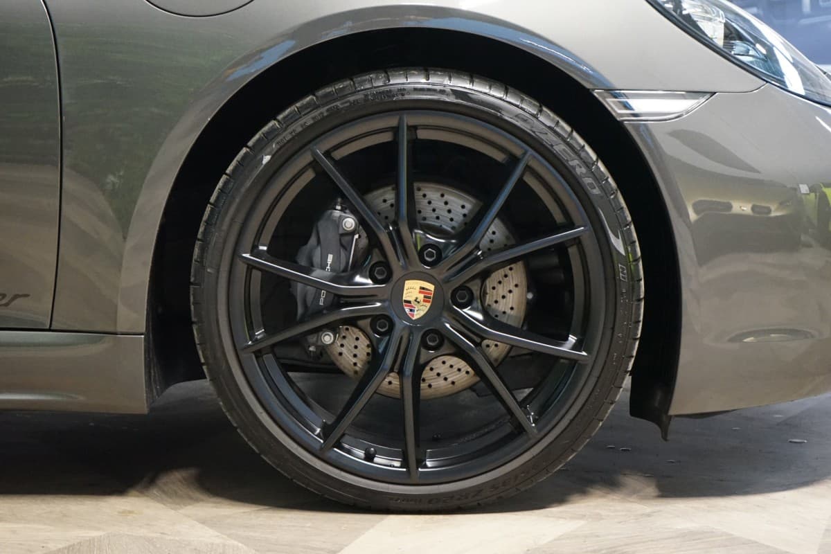 2024 Porsche 718 - 9