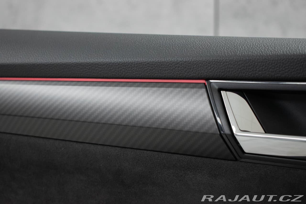 2020 Škoda Superb - 16