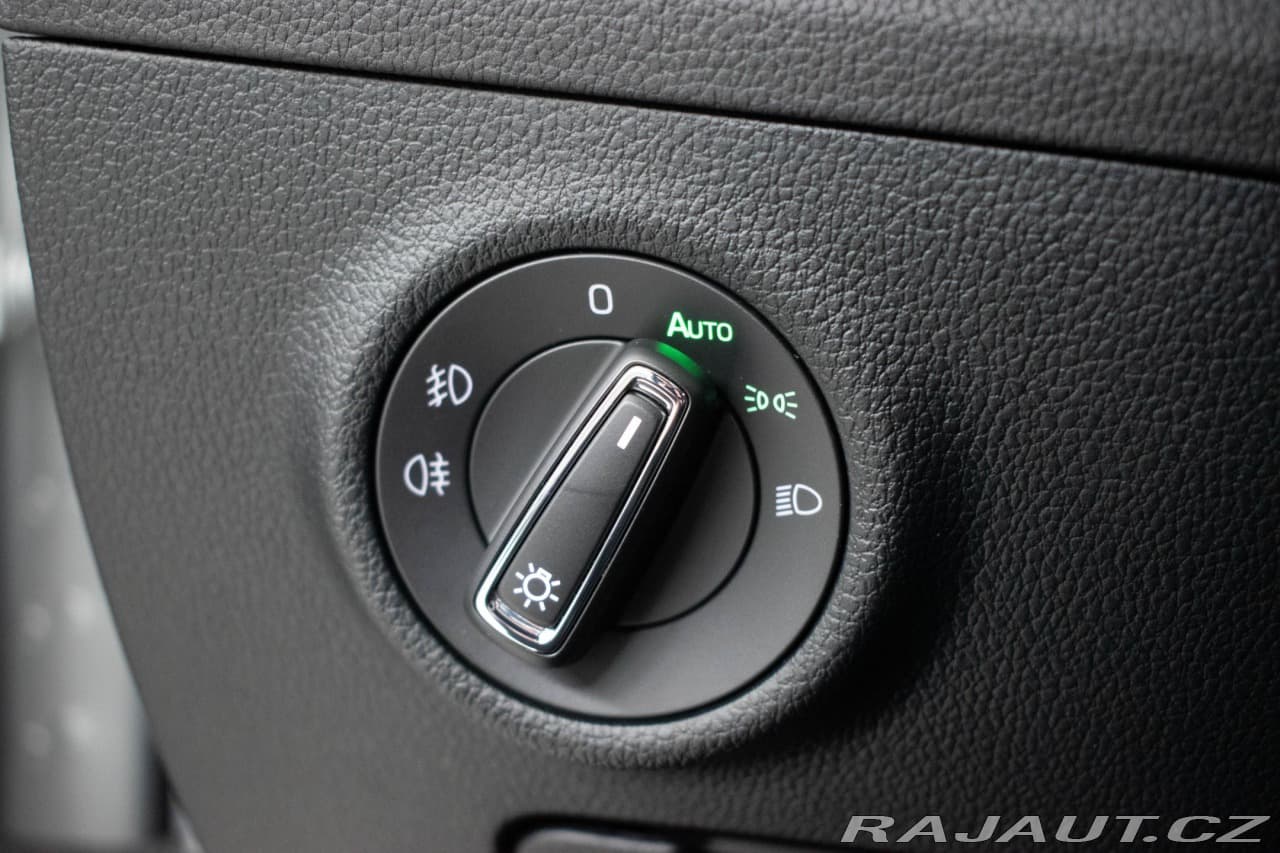 2020 Škoda Superb - 17