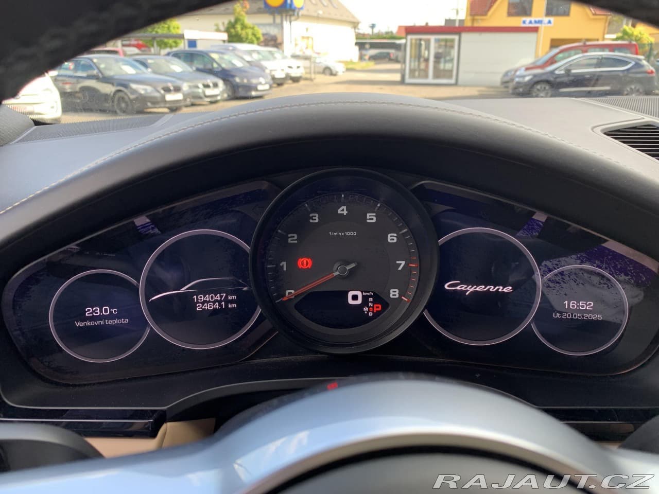 2019 Porsche CAYENNE - 18