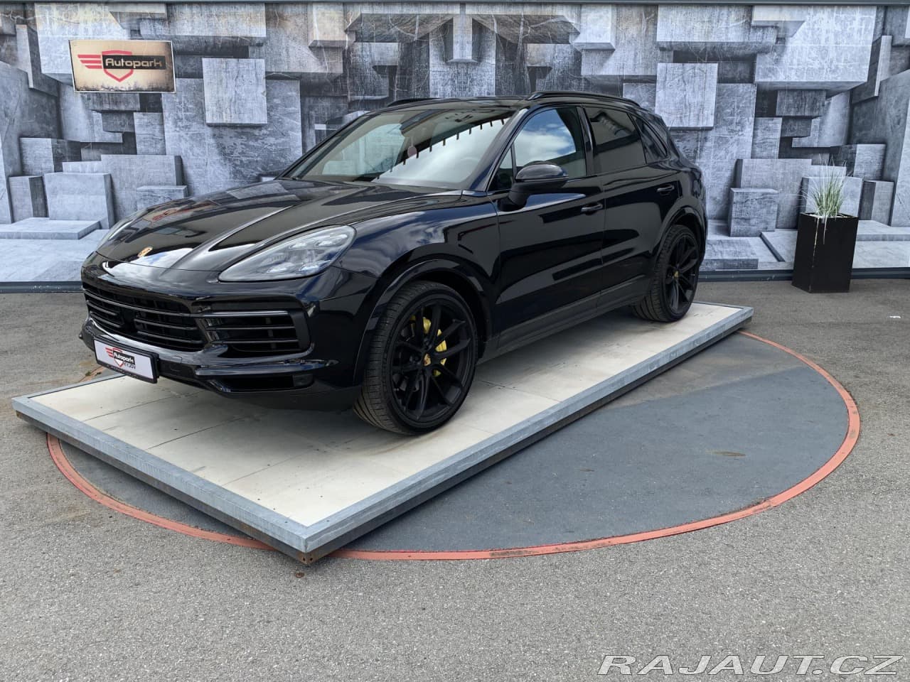2019 Porsche CAYENNE - 3