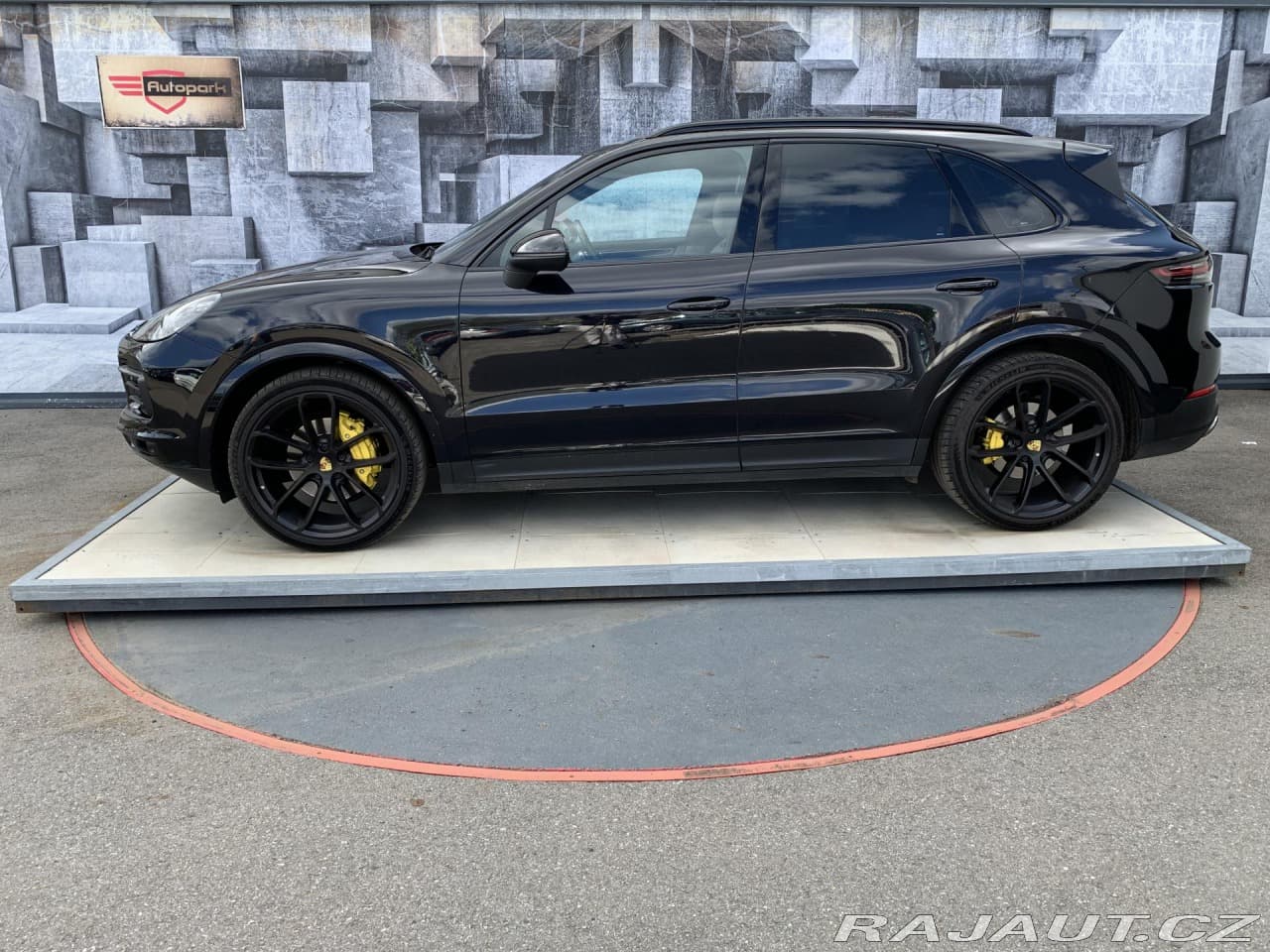 2019 Porsche CAYENNE - 4