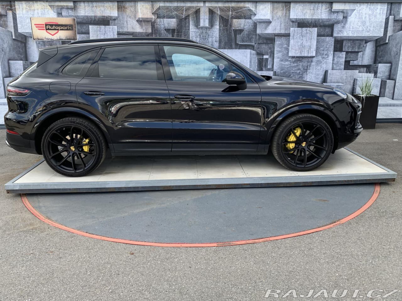 2019 Porsche CAYENNE - 5